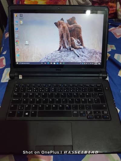 Dell Latitude 3350