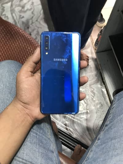 Samsung Mobile A7 4/128