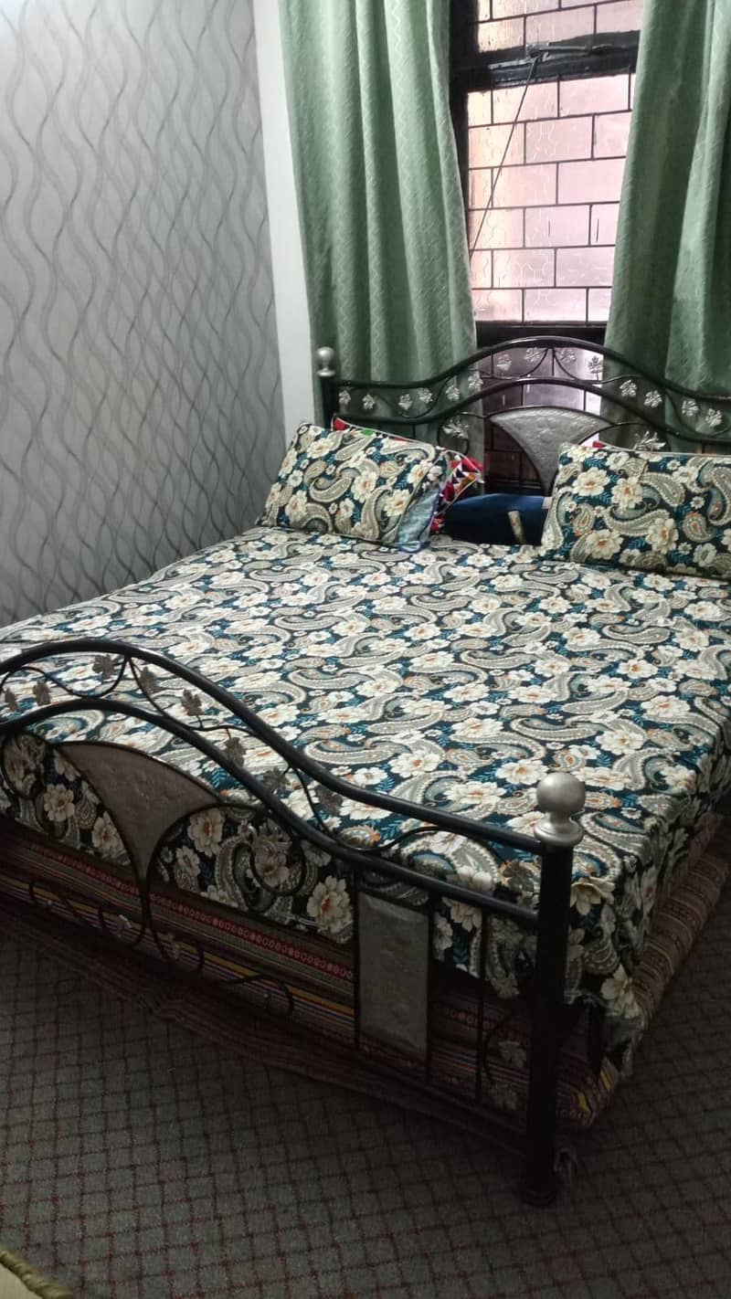 King size. bed 1
