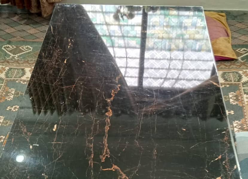 OFFICE/COMPUTER TABLE 2