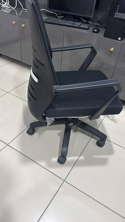 Office Revolving Chairs