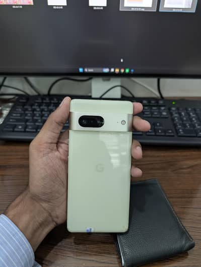 Google Pixel 7 Sealed Water pack