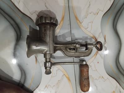 Qeema machine