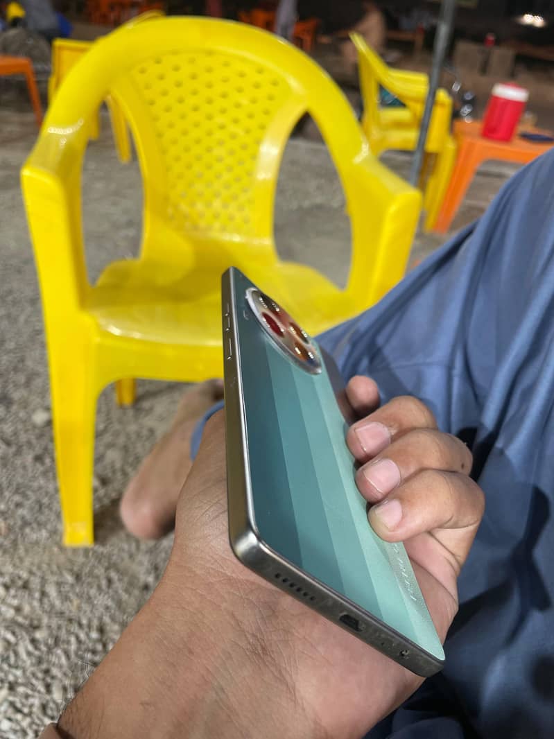 Tecno CAMON 30 0