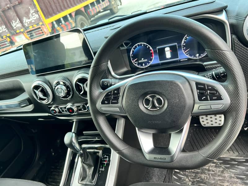 BAIC BJ40 Plus 2022 5