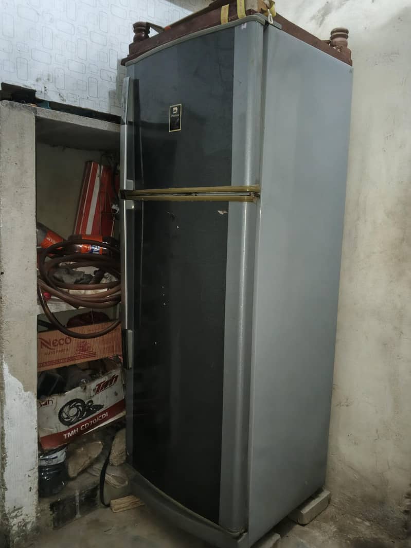 dawlance fridge 1