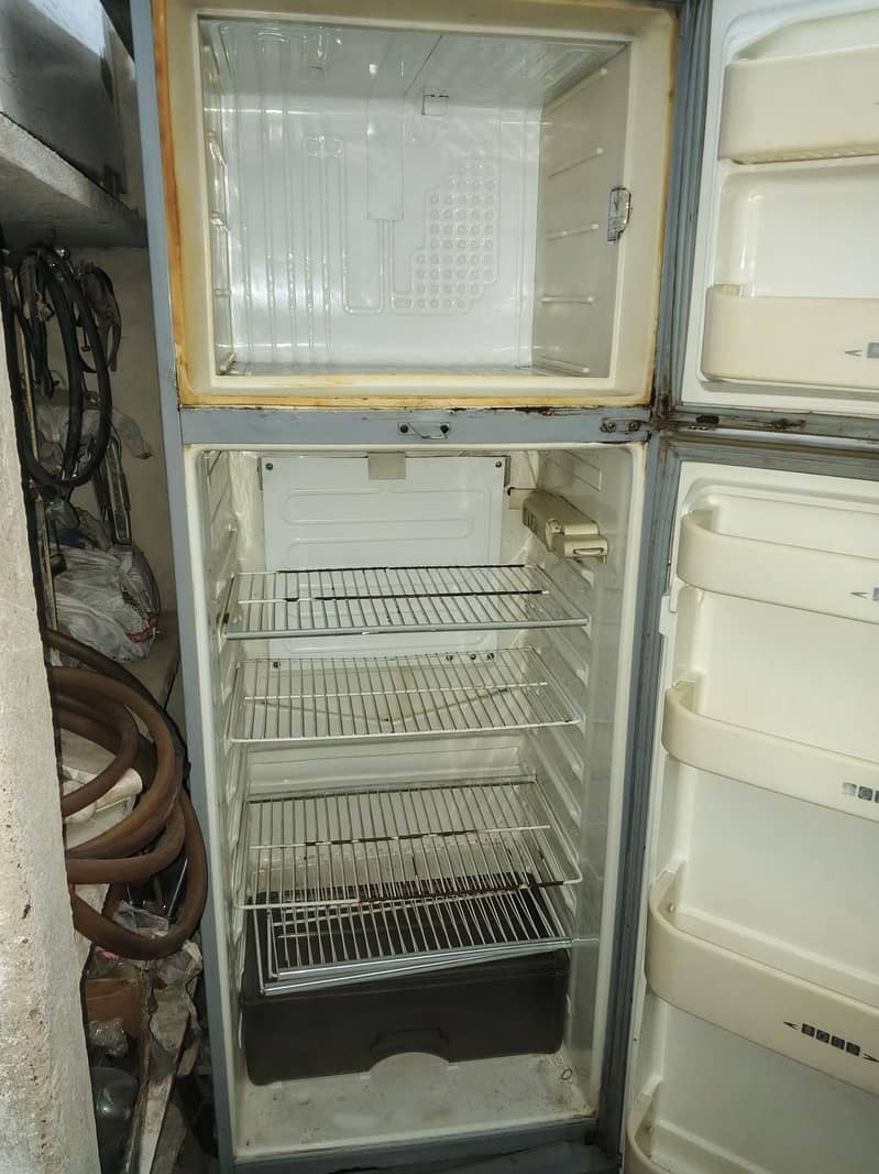 dawlance fridge 6