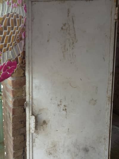 washroom drwaza for sale 2. by 6 . ka