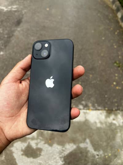 Apple iPhone 13