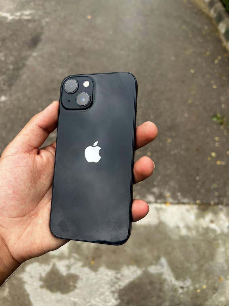 Apple iPhone 13 0