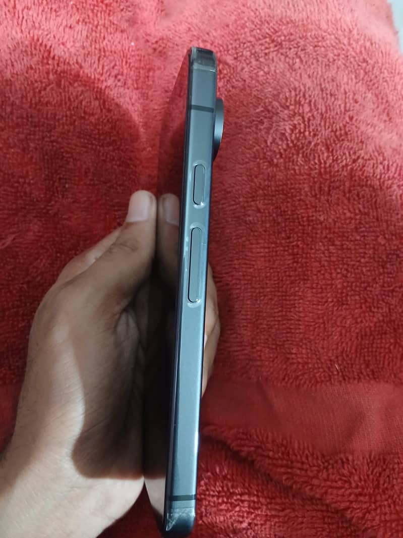 Google Pixel 9 3