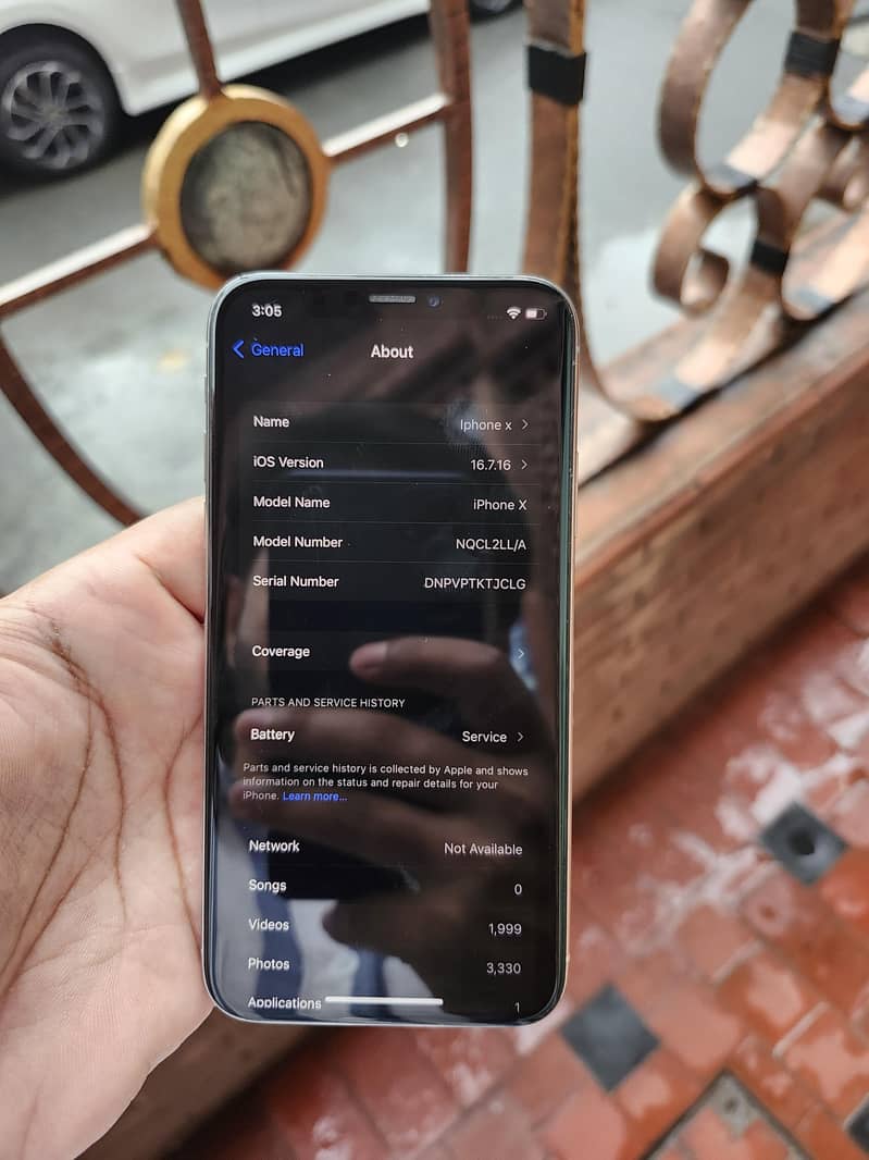 Apple iPhone X 4
