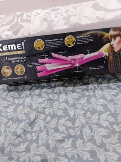 STRAIGHTNER,CURLER & WAVE