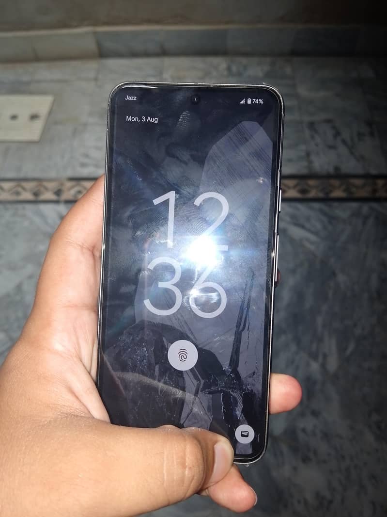 Google Pixel 8 1