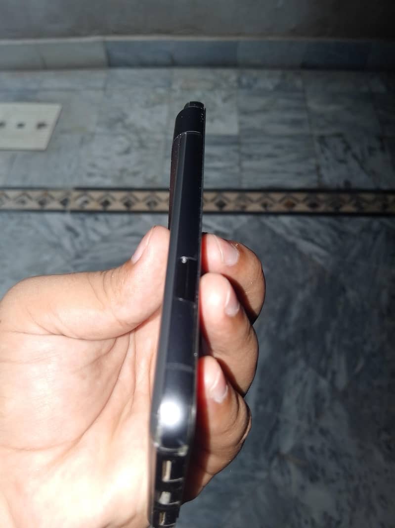 Google Pixel 8 5