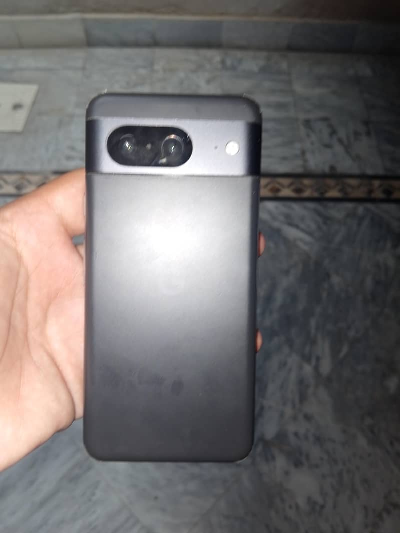 Google Pixel 8 6