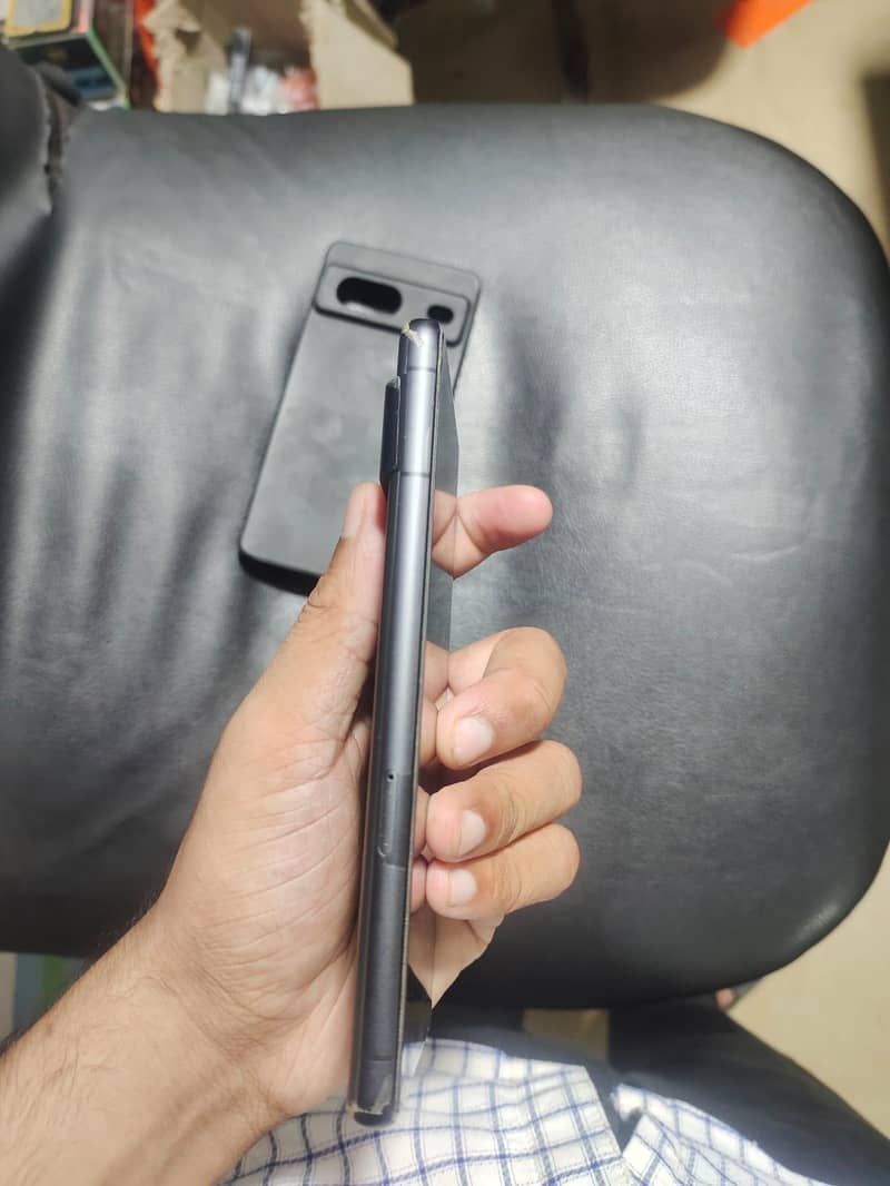Google Pixel 7 5
