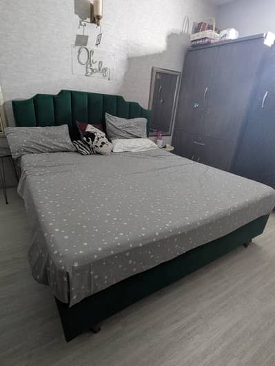 Queen Size bed For sale