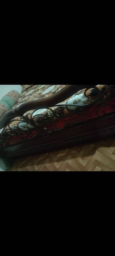 bed set with side table