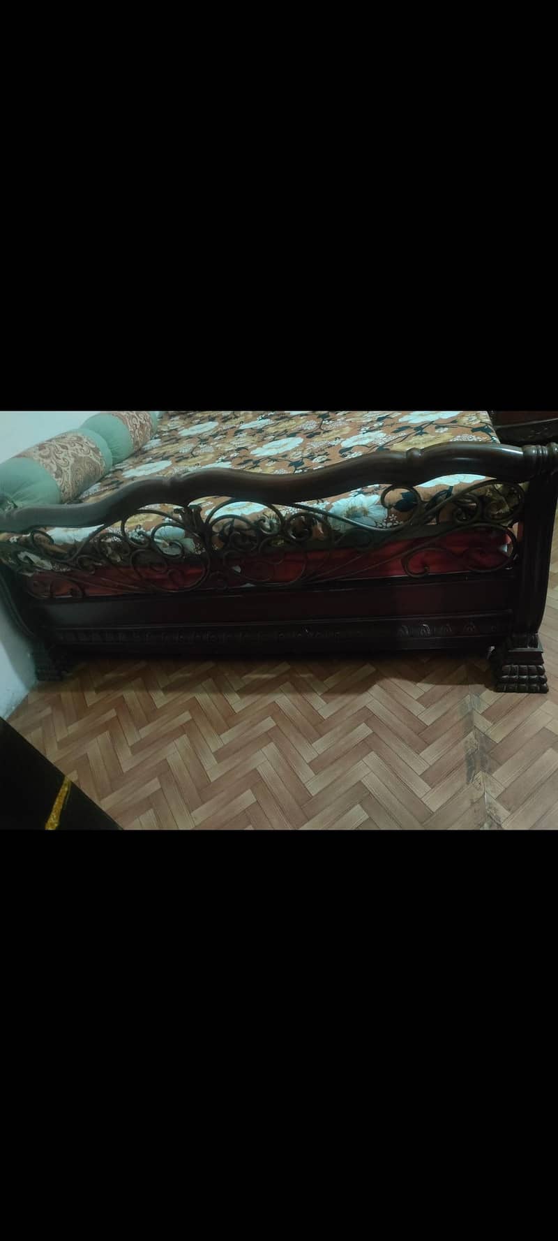 bed set with side table 1