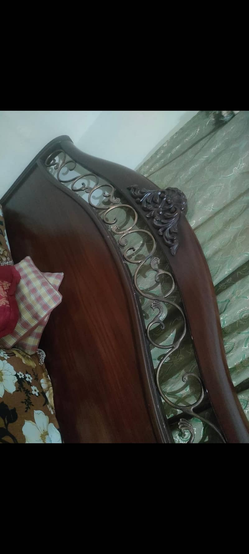 bed set with side table 7