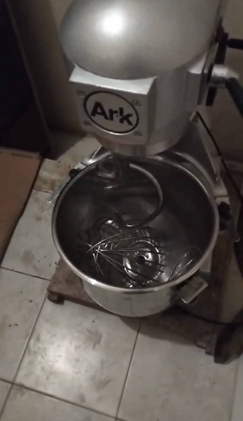 Dough machine 30l 1