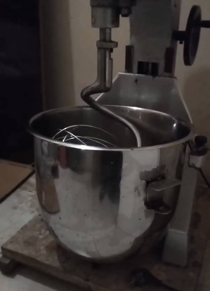 Dough machine 30l 2