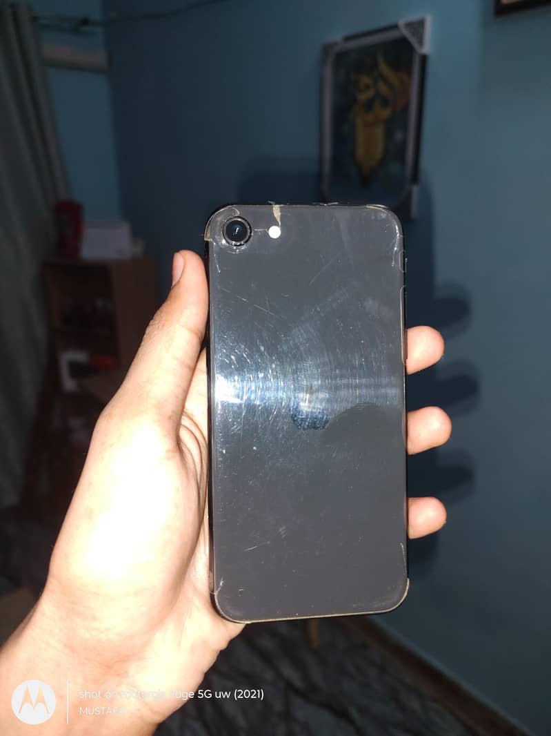 Apple iPhone SE 0