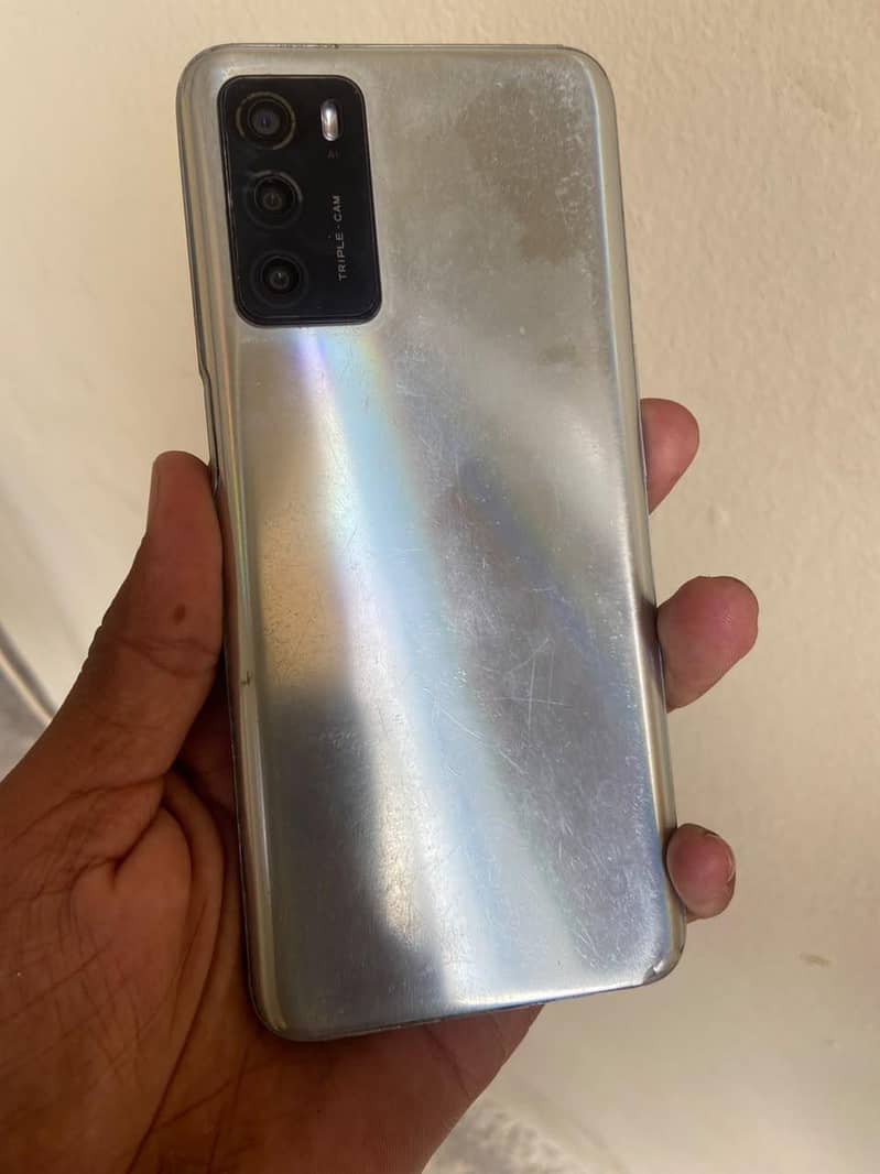OPPO A16 1