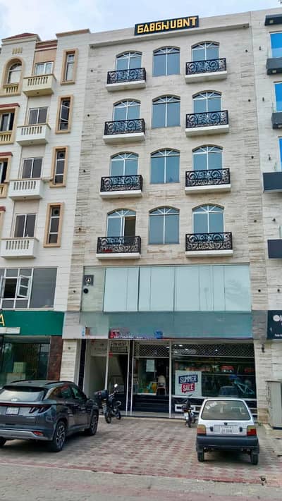 5 Marla Commercial Plaza For Sale In Bahria Town Lahore ( Rental Income 9 lac )