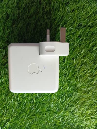apple type-c 61w 100% orignal charger