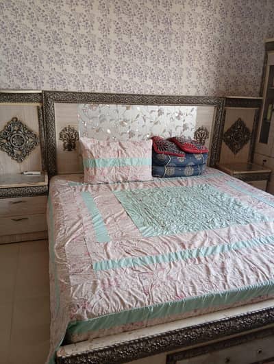 bedroom sat dressing Almary