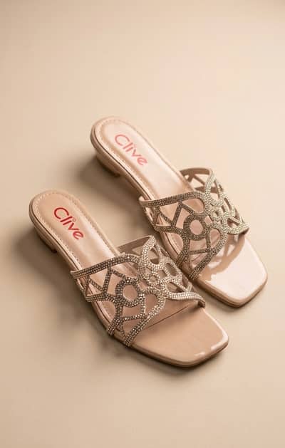 Brand new Clive shoes, size 09, color skin