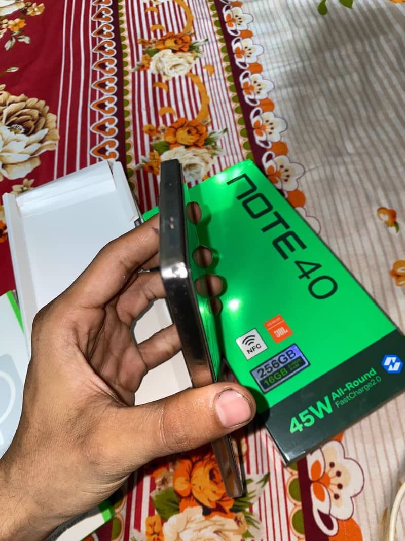 Infinix Note 40 5