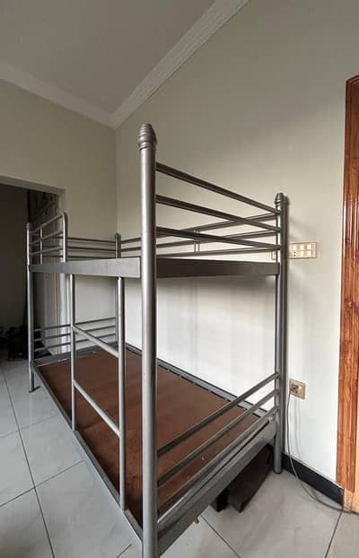 bunk bed