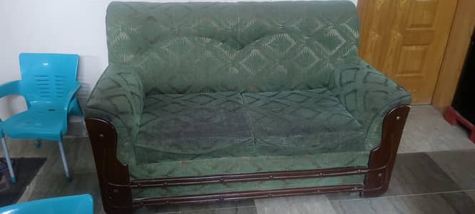 2 seeter sofa for sale