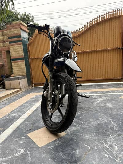 YBR G 125 bike for sale
