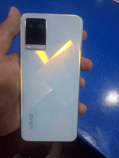 vivo y21