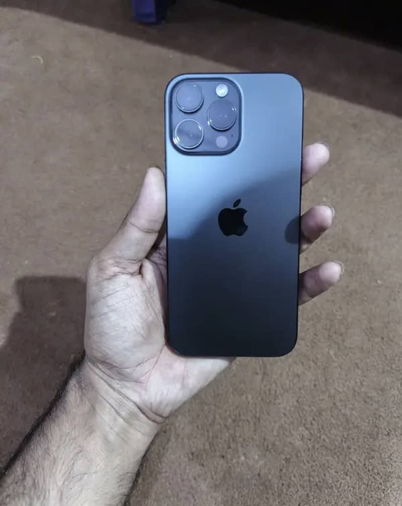 iphone 16 pro max 2