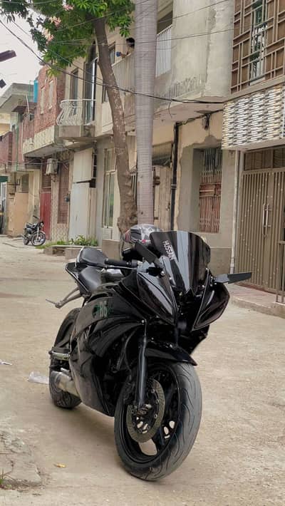 Suzuki Gxsr 400cc Orignal convert into R6