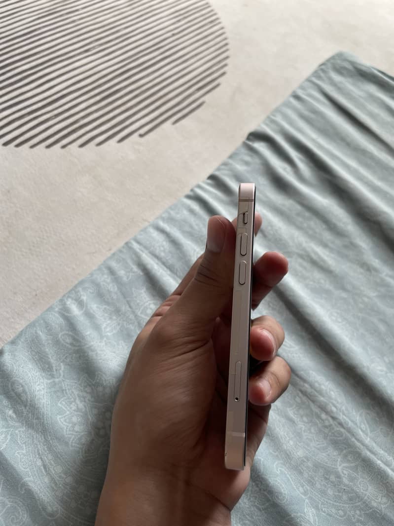 Apple iPhone 13 mini 2