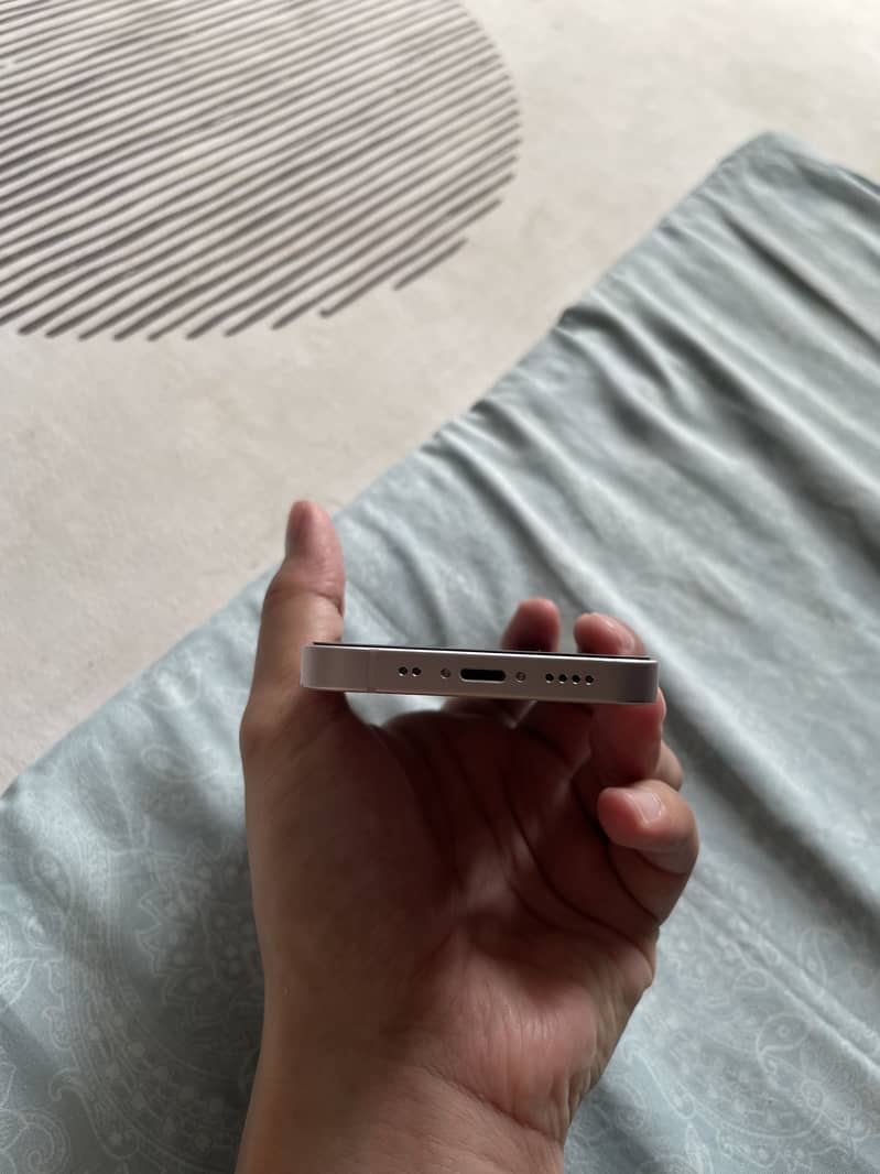 Apple iPhone 13 mini 3