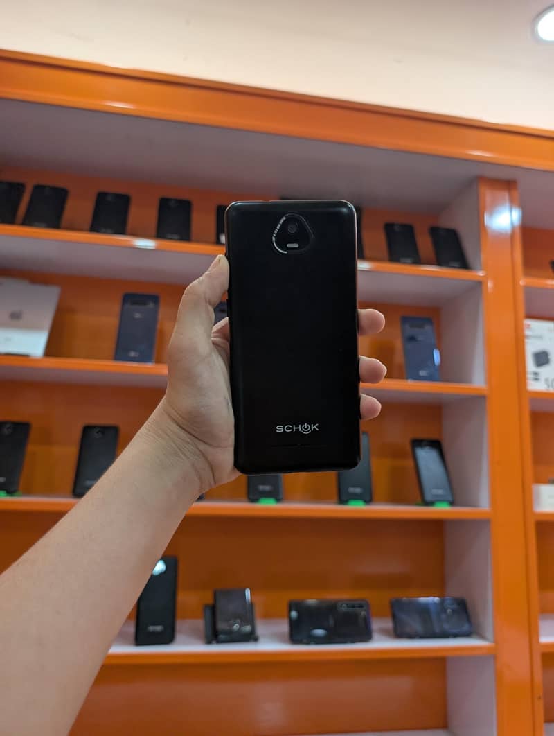 Sharp Aquos Crystal 2