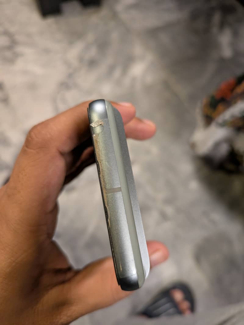 Google Pixel 8 2