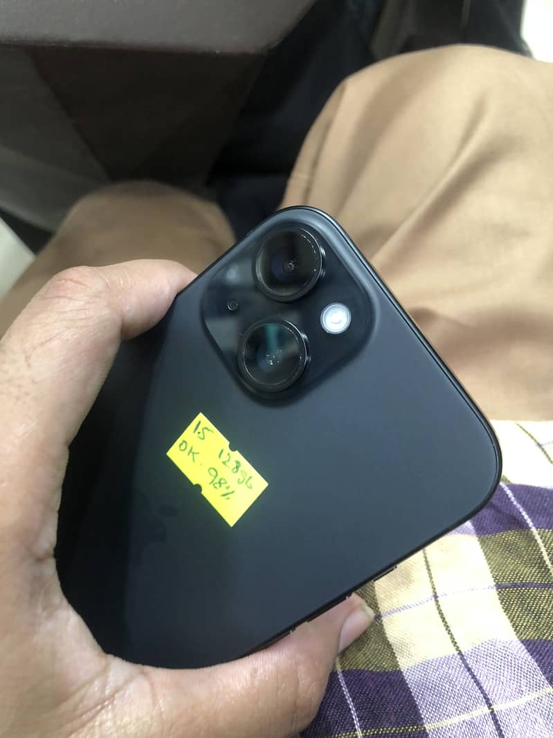 Apple iPhone 15 3