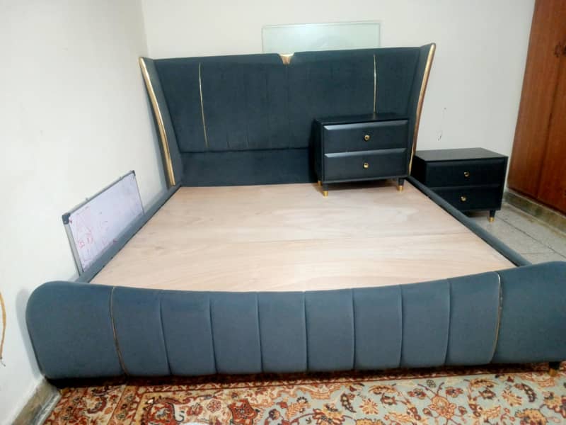 bed side table dressing table good quality 1