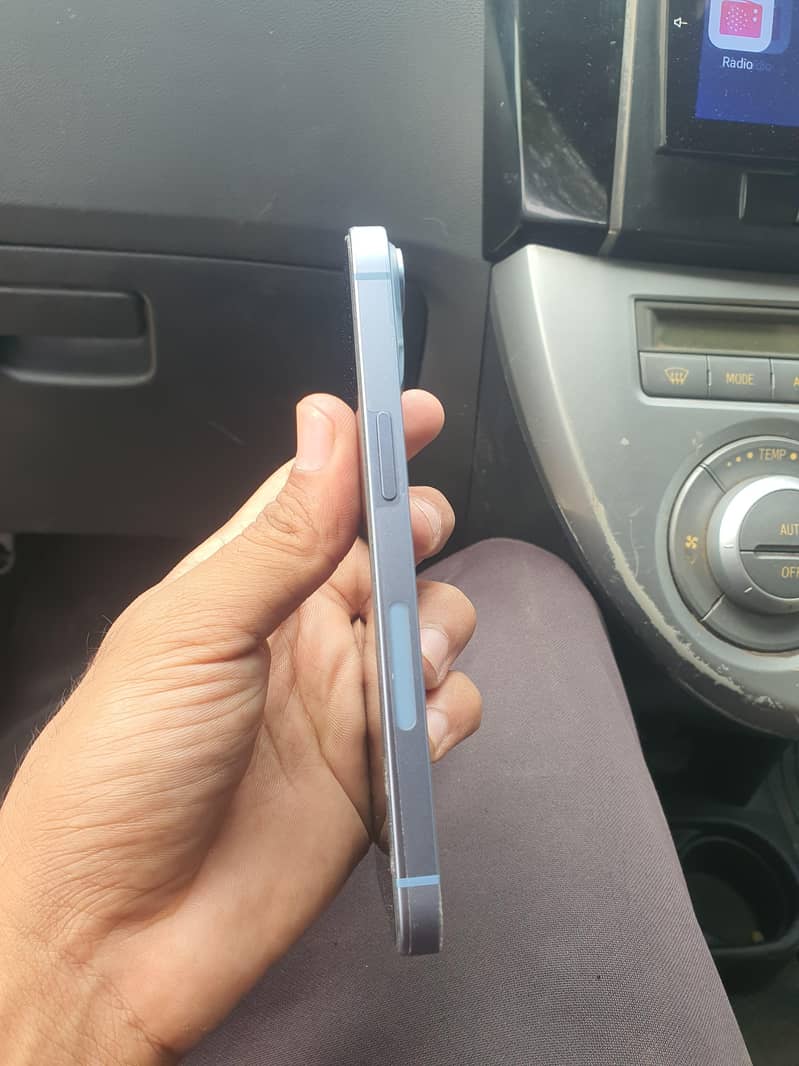 Apple iPhone 14 2