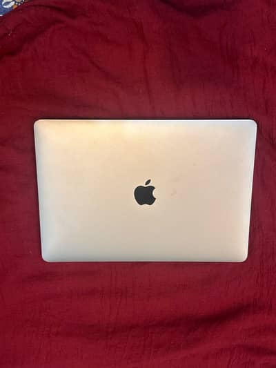 Mac book 2020 m1