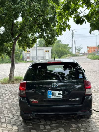 Toyota Fielder 2014