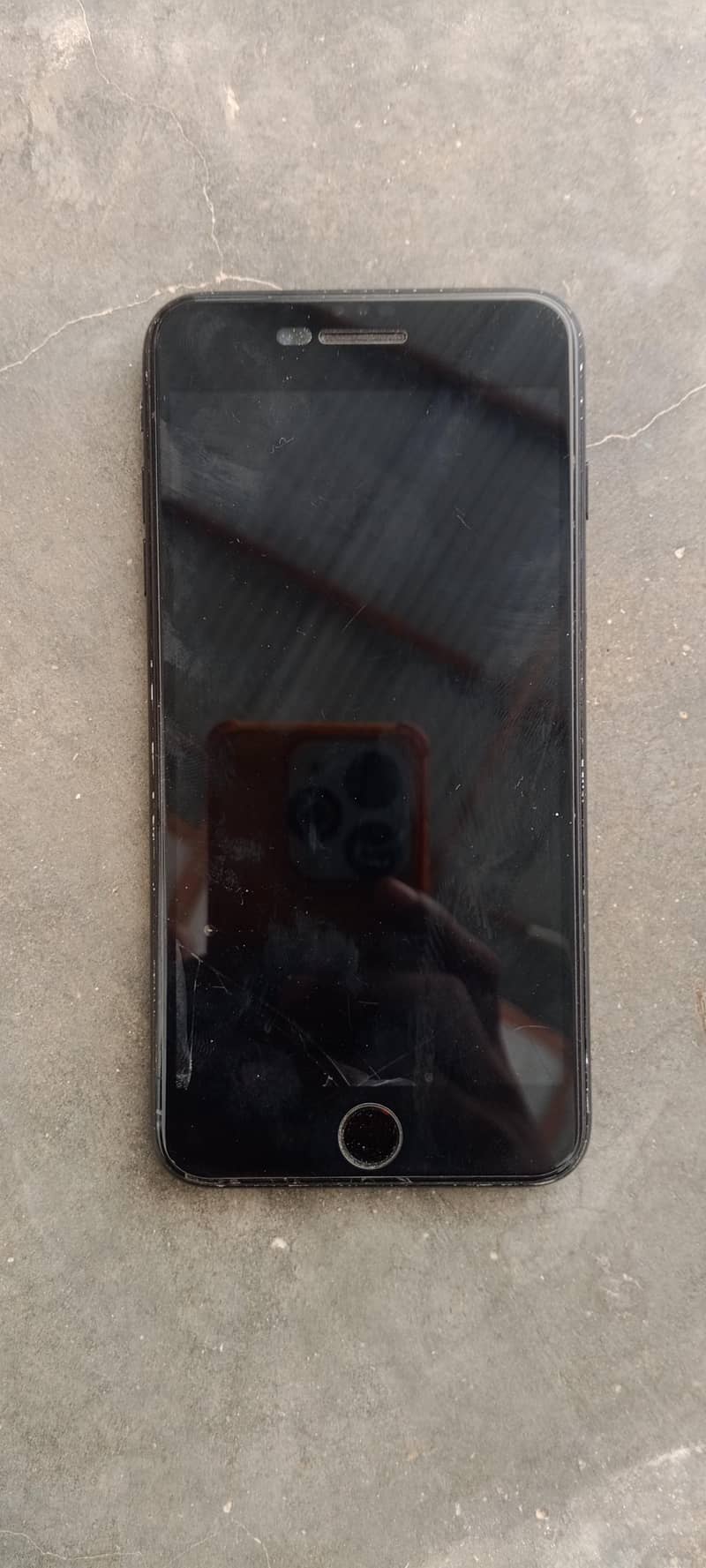Apple iPhone 7 Plus 1